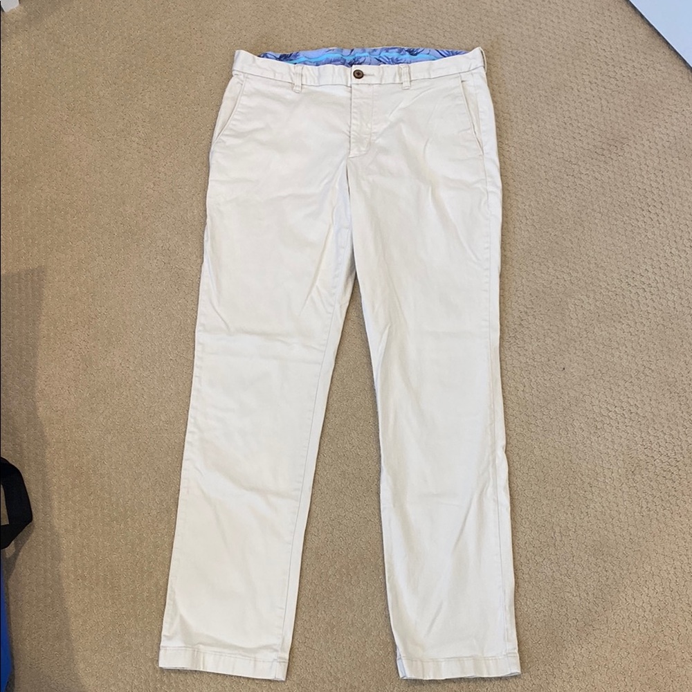Tommy Bahama Light Khaki Chinos Lightweight Relaxed Fit